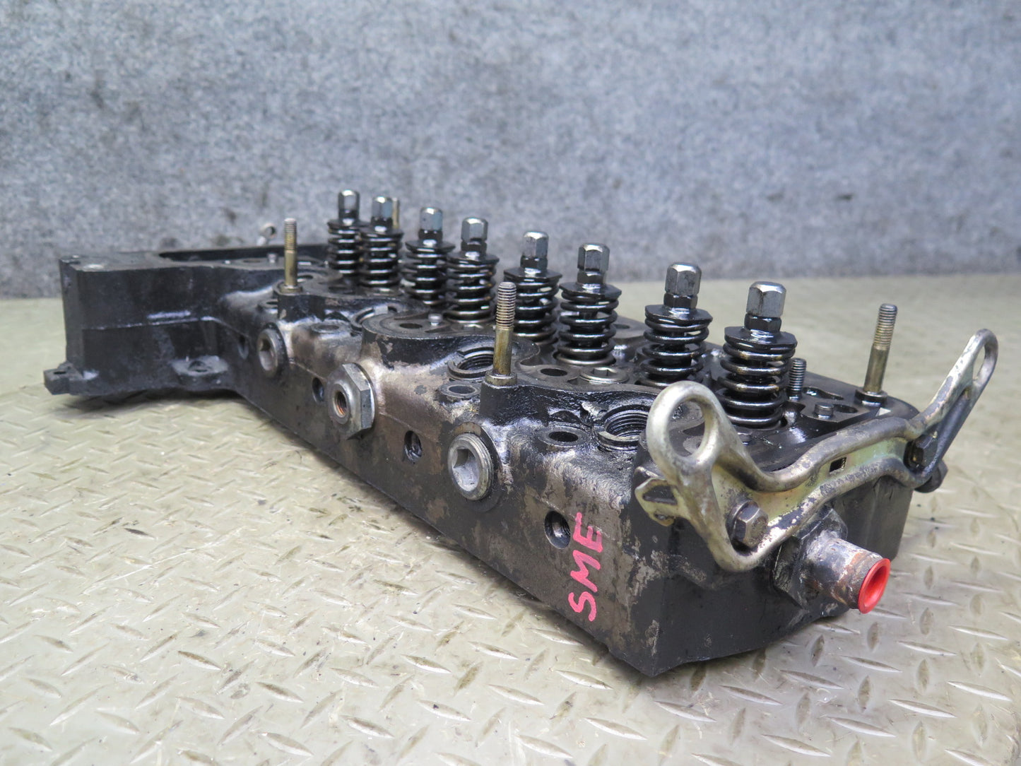81-83 Mercedes W123 240D 2.4L 616.912 Diesel Engine Motor Cylinder Head 117K OEM