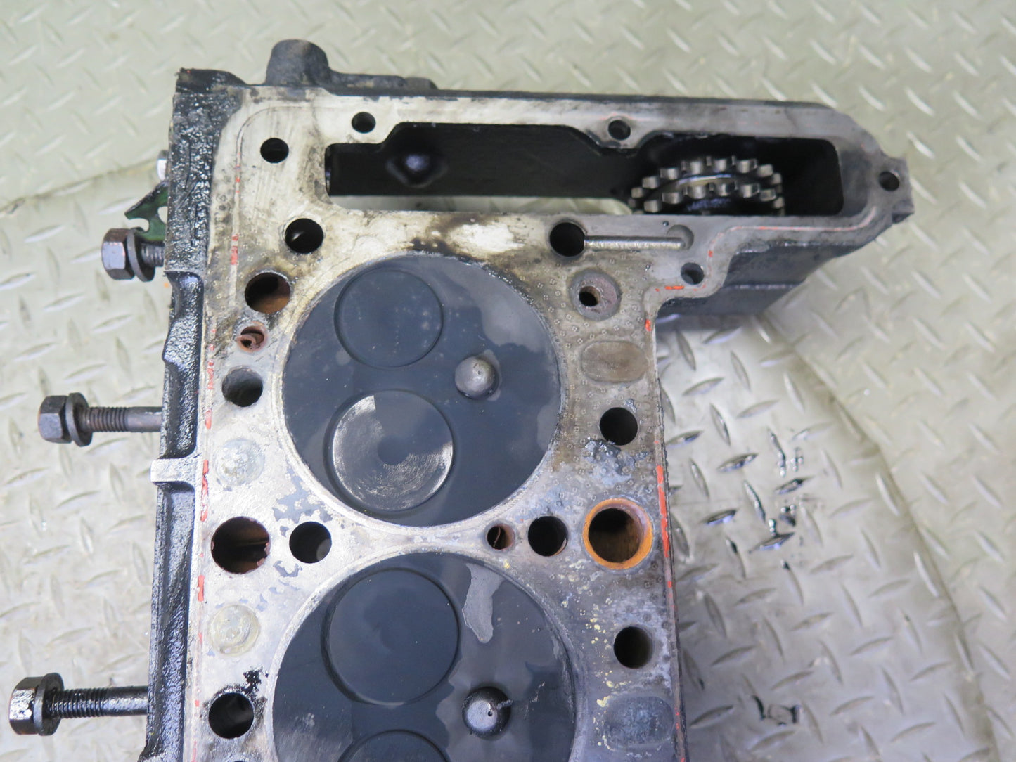 81-83 Mercedes W123 240D 2.4L 616.912 Diesel Engine Motor Cylinder Head 117K OEM