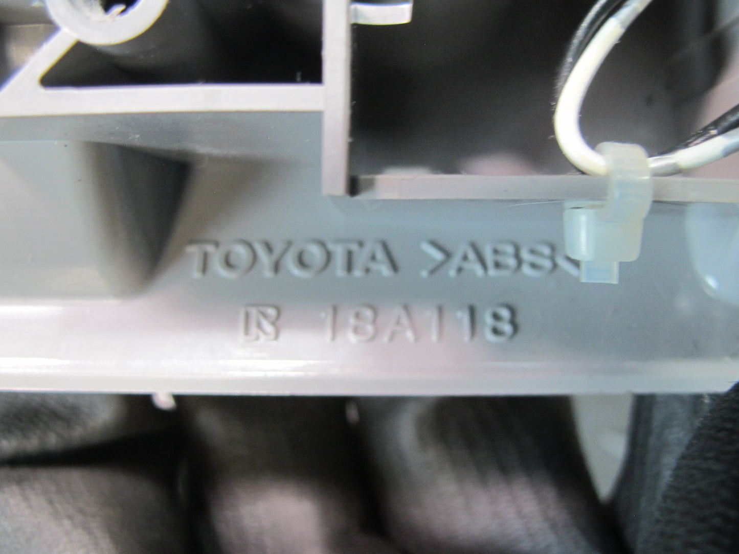 01-06 Lexus UCF30L LS430 Fuel Door Trunk Lid Release Switch Panel Gray OEM