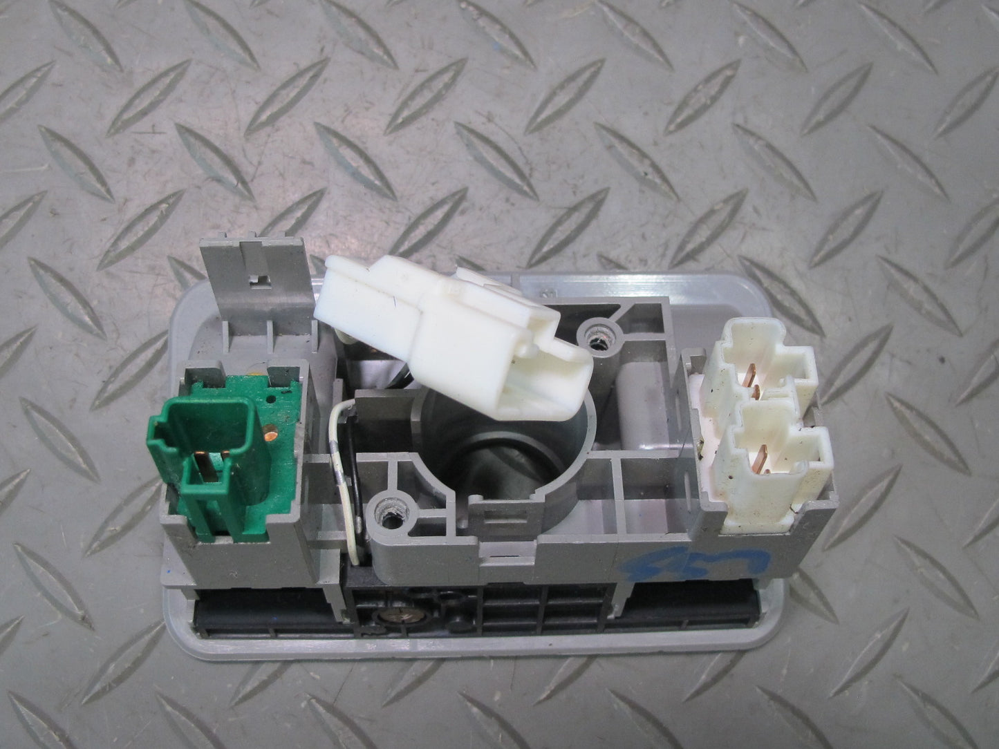 01-06 Lexus UCF30L LS430 Fuel Door Trunk Lid Release Switch Panel Gray OEM