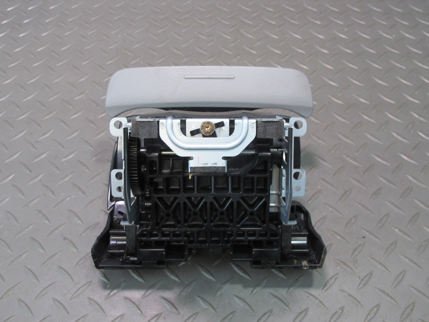 01-06 Lexus UCF30L LS430 Front Center Console CUP Holder Assembly OEM