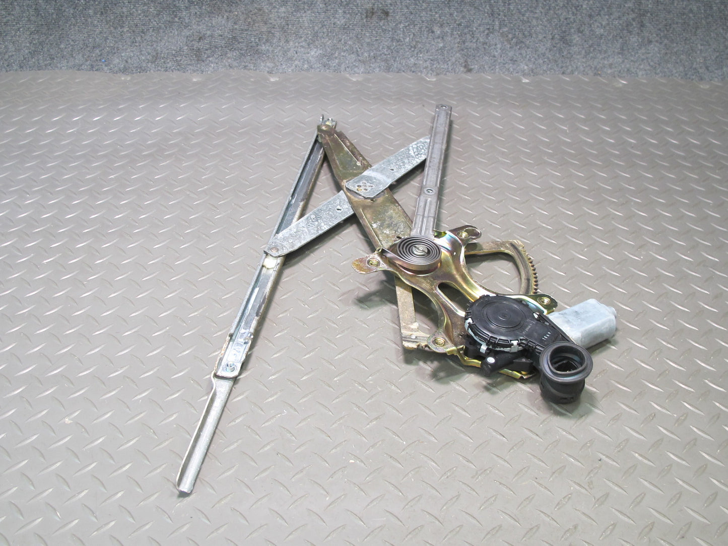 01-06 Lexus UCF30L LS430 Front Left Door Window Regulator w Motor OEM