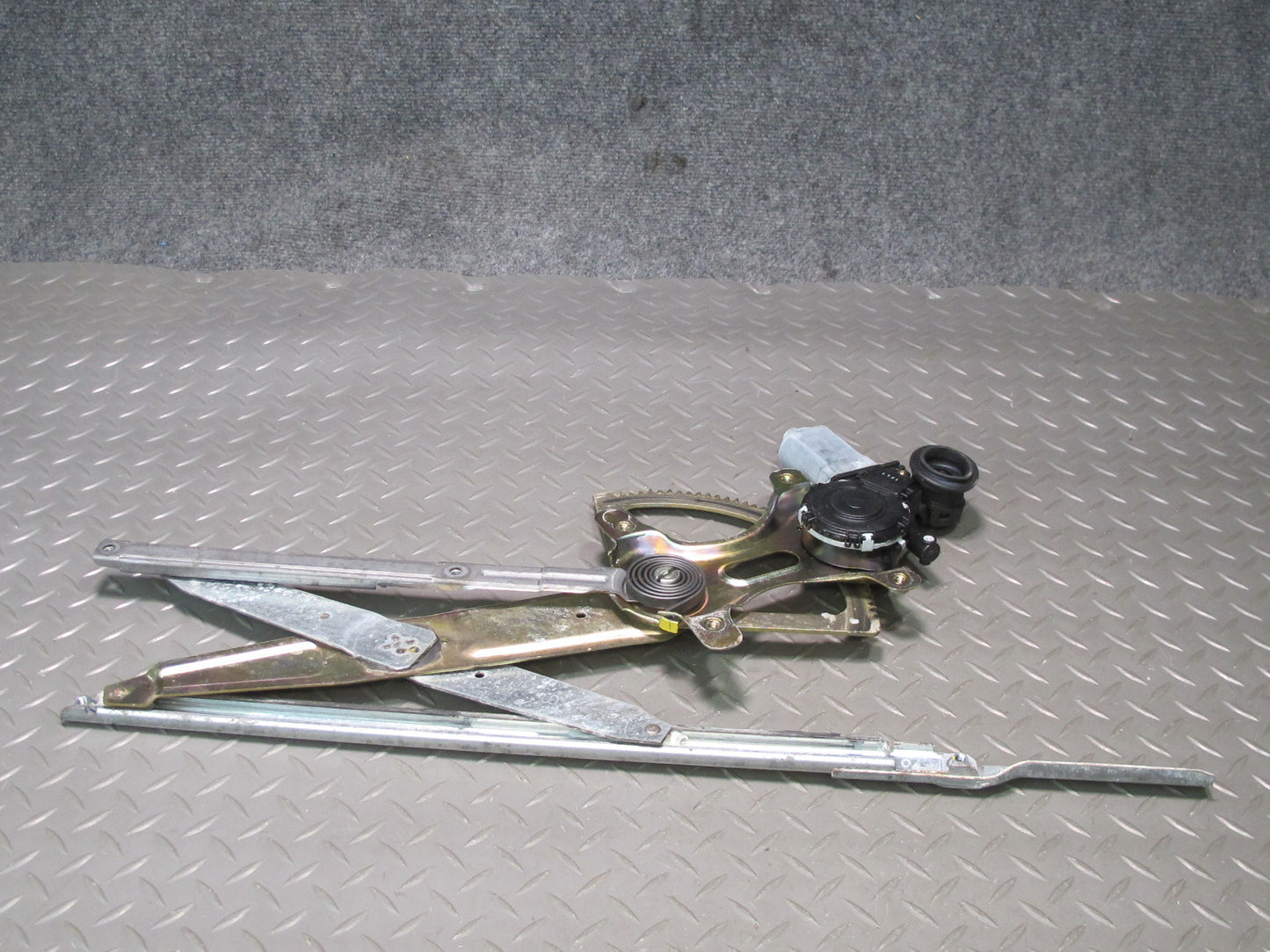 01-06 Lexus UCF30L LS430 Front Left Door Window Regulator w Motor OEM