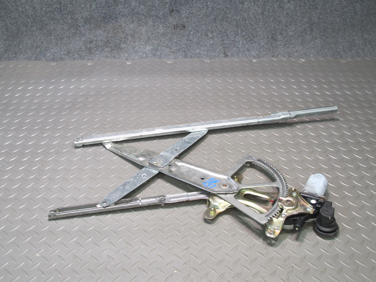 01-06 Lexus UCF30L LS430 Front Right Door Window Regulator w Motor OEM