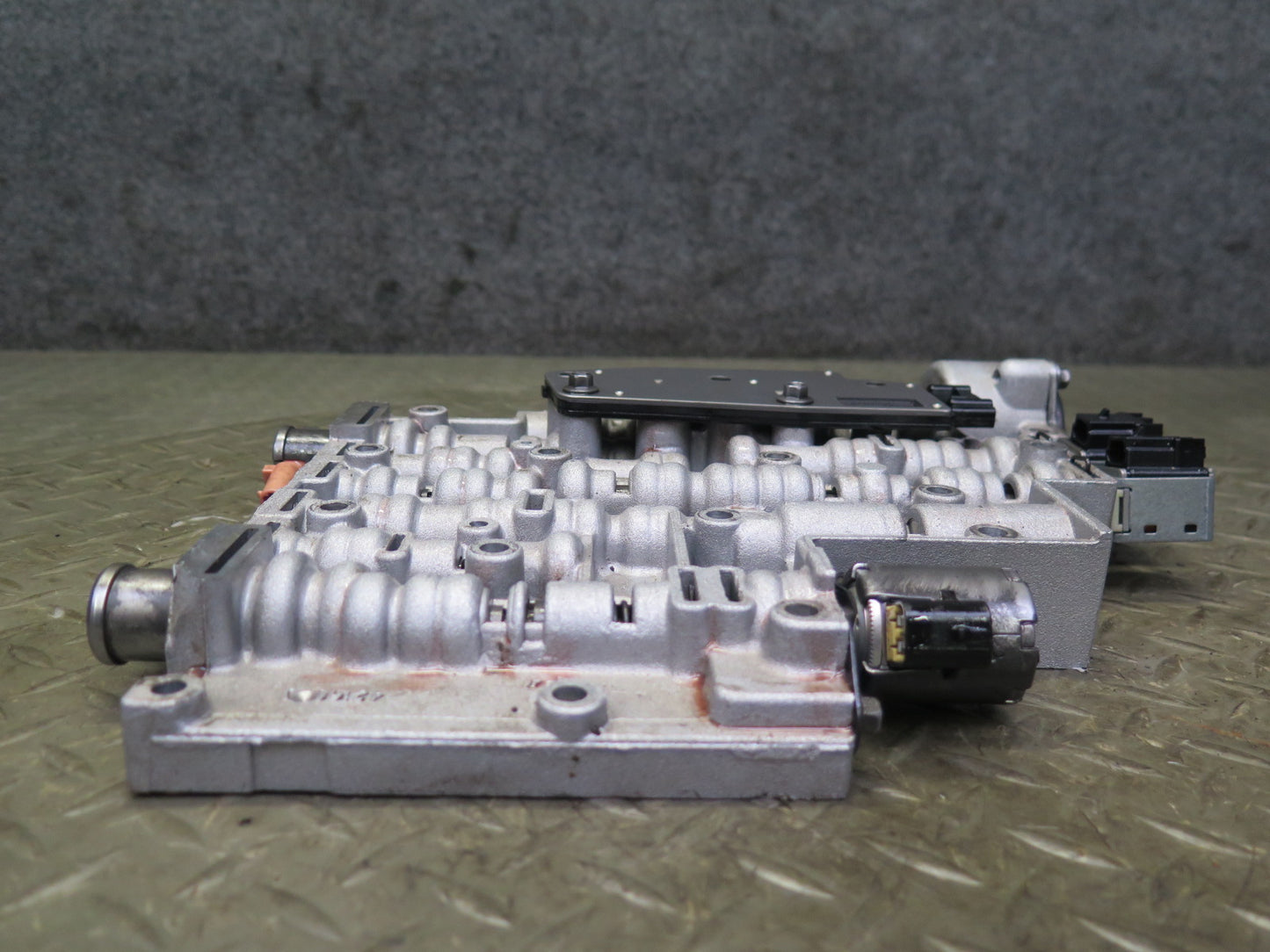 05-06 Chevrolet SSR 6.0L 4L65E Automatic Transmission Valve Body Mechatronic OEM