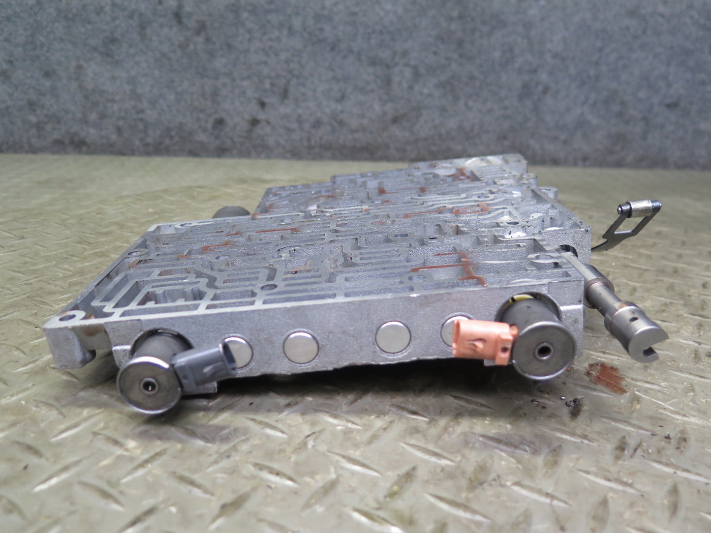 05-06 Chevrolet SSR 6.0L 4L65E Automatic Transmission Valve Body Mechatronic OEM