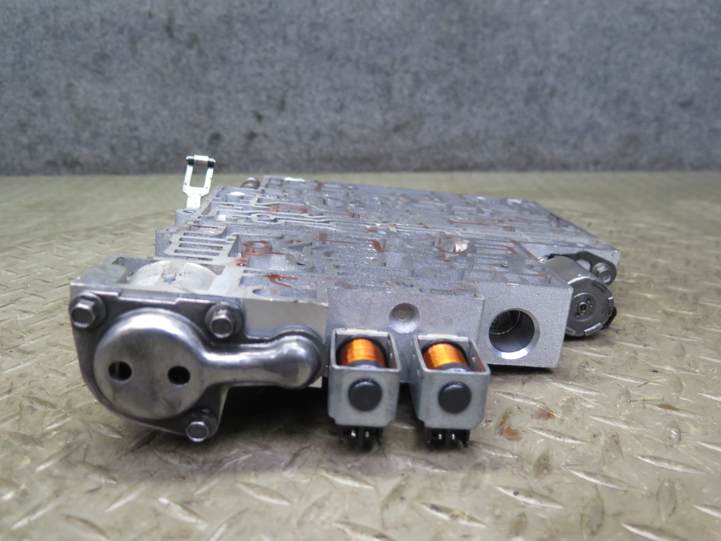 05-06 Chevrolet SSR 6.0L 4L65E Automatic Transmission Valve Body Mechatronic OEM