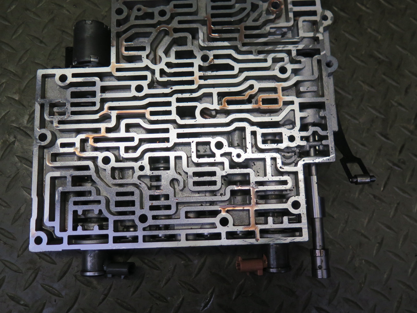 05-06 Chevrolet SSR 6.0L 4L65E Automatic Transmission Valve Body Mechatronic OEM