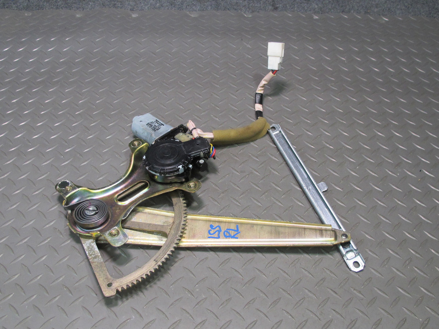 01-06 Lexus UCF30L LS430 Rear Left Door Window Regulator w Motor OEM