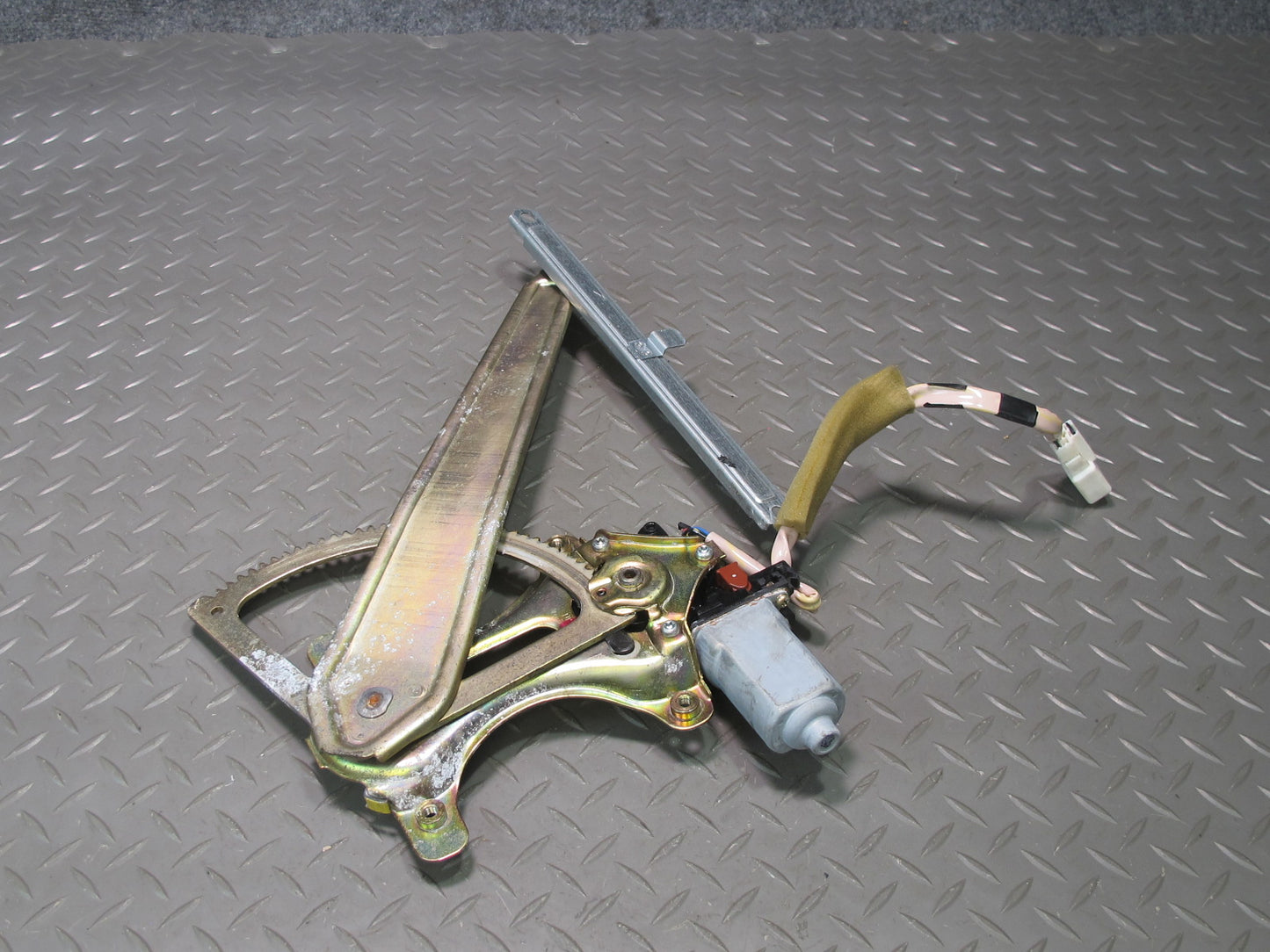 01-06 Lexus UCF30L LS430 Rear Left Door Window Regulator w Motor OEM