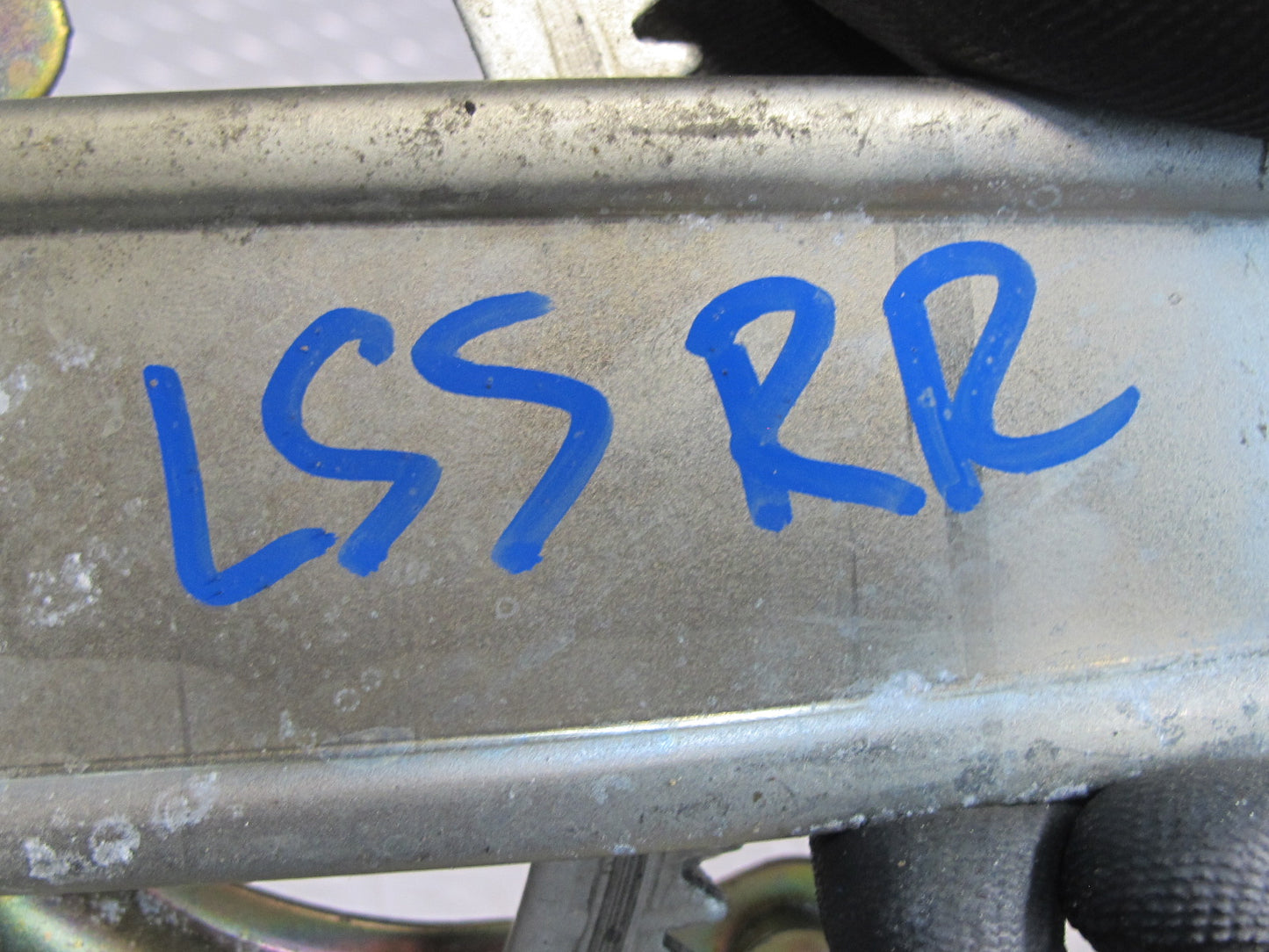 01-06 Lexus UCF30L LS430 Rear Right Door Window Regulator w Motor OEM