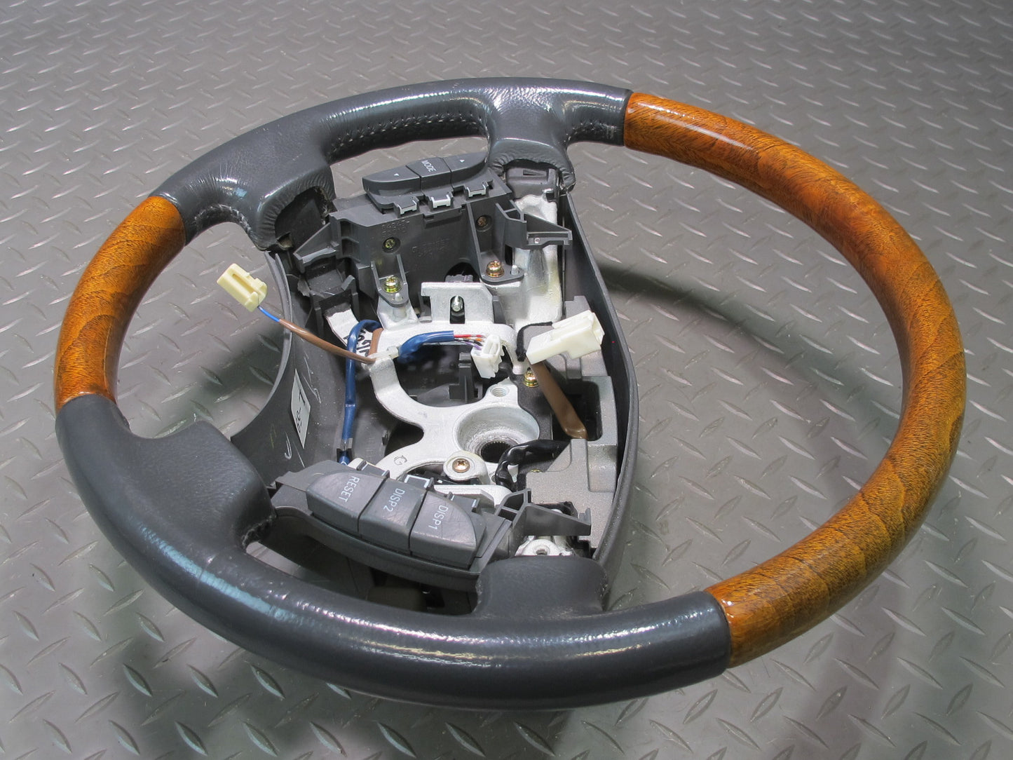 04-06 Lexus UCF30L LS430 Leather Wood Steering w Switches OEM