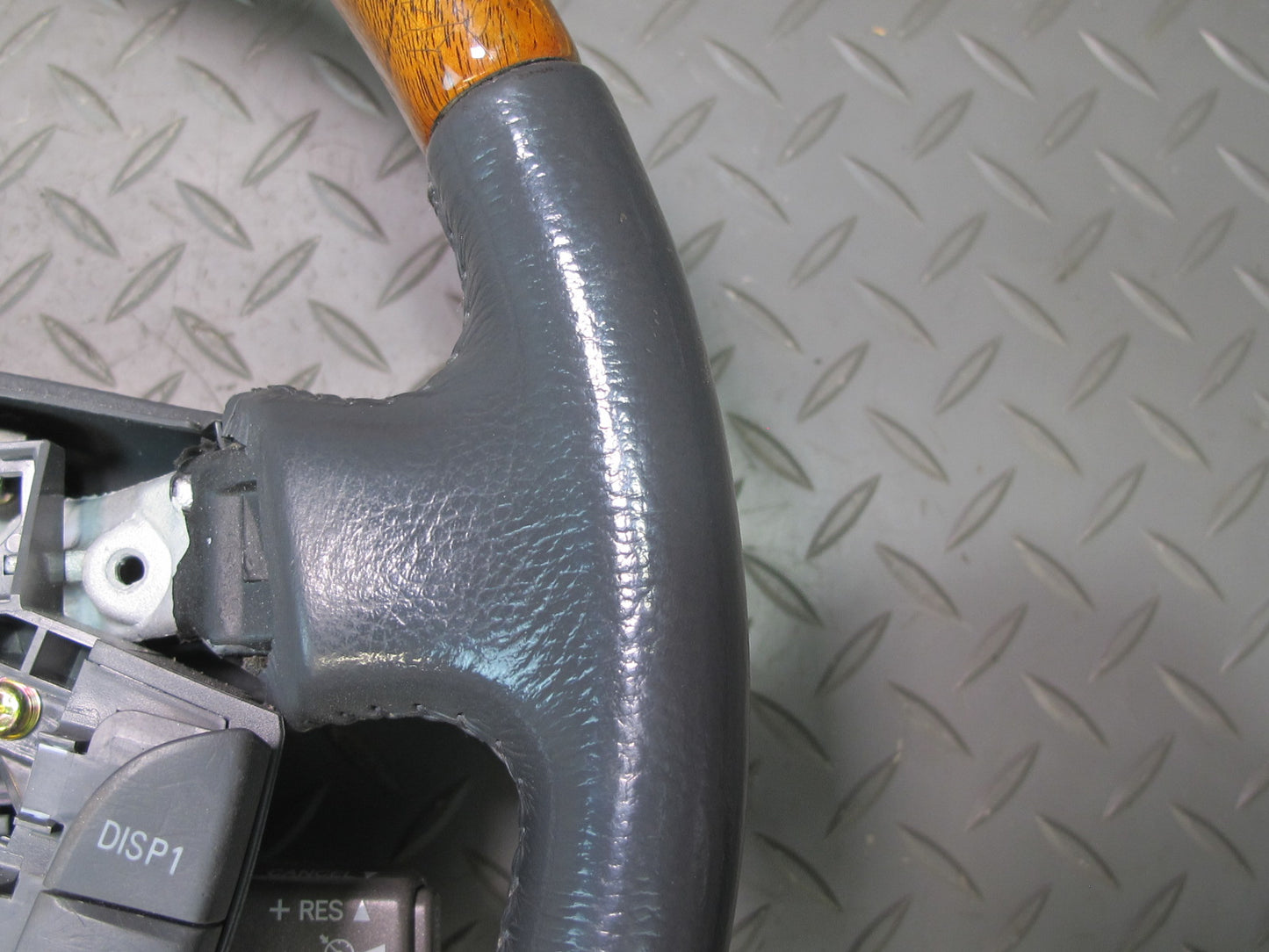 04-06 Lexus UCF30L LS430 Leather Wood Steering w Switches OEM