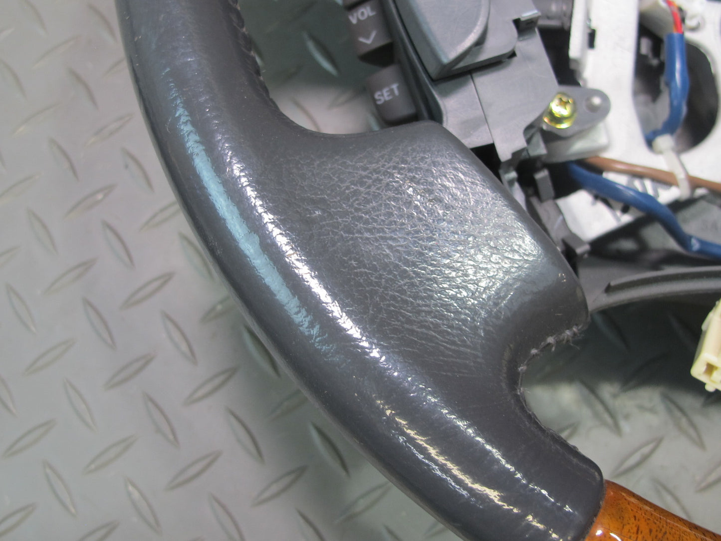 04-06 Lexus UCF30L LS430 Leather Wood Steering w Switches OEM