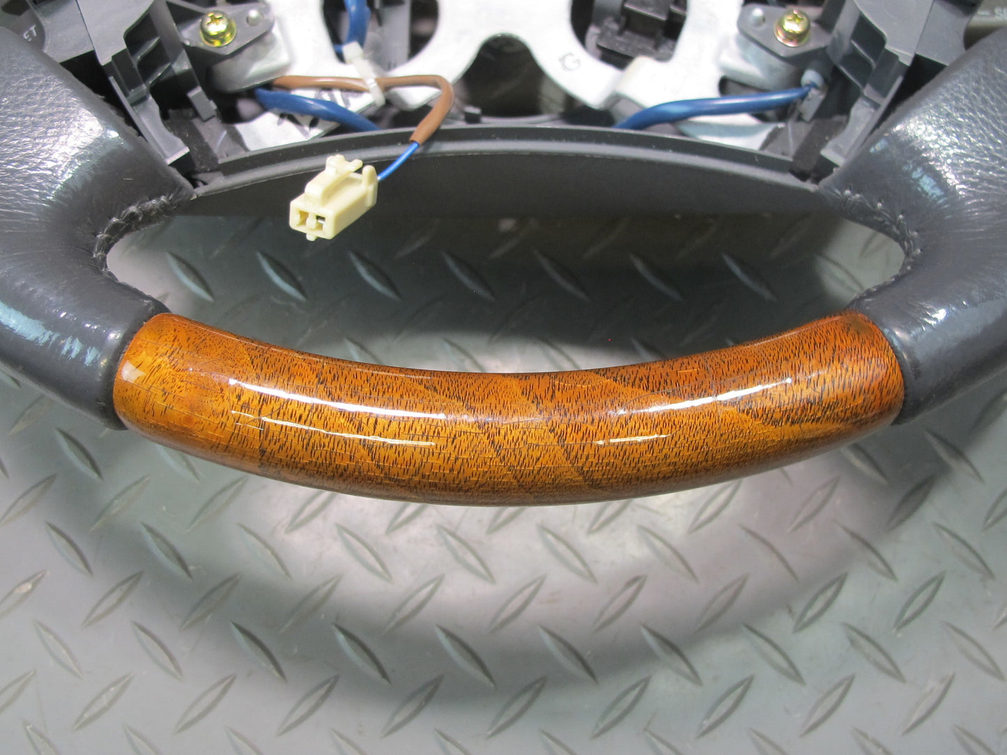 04-06 Lexus UCF30L LS430 Leather Wood Steering w Switches OEM