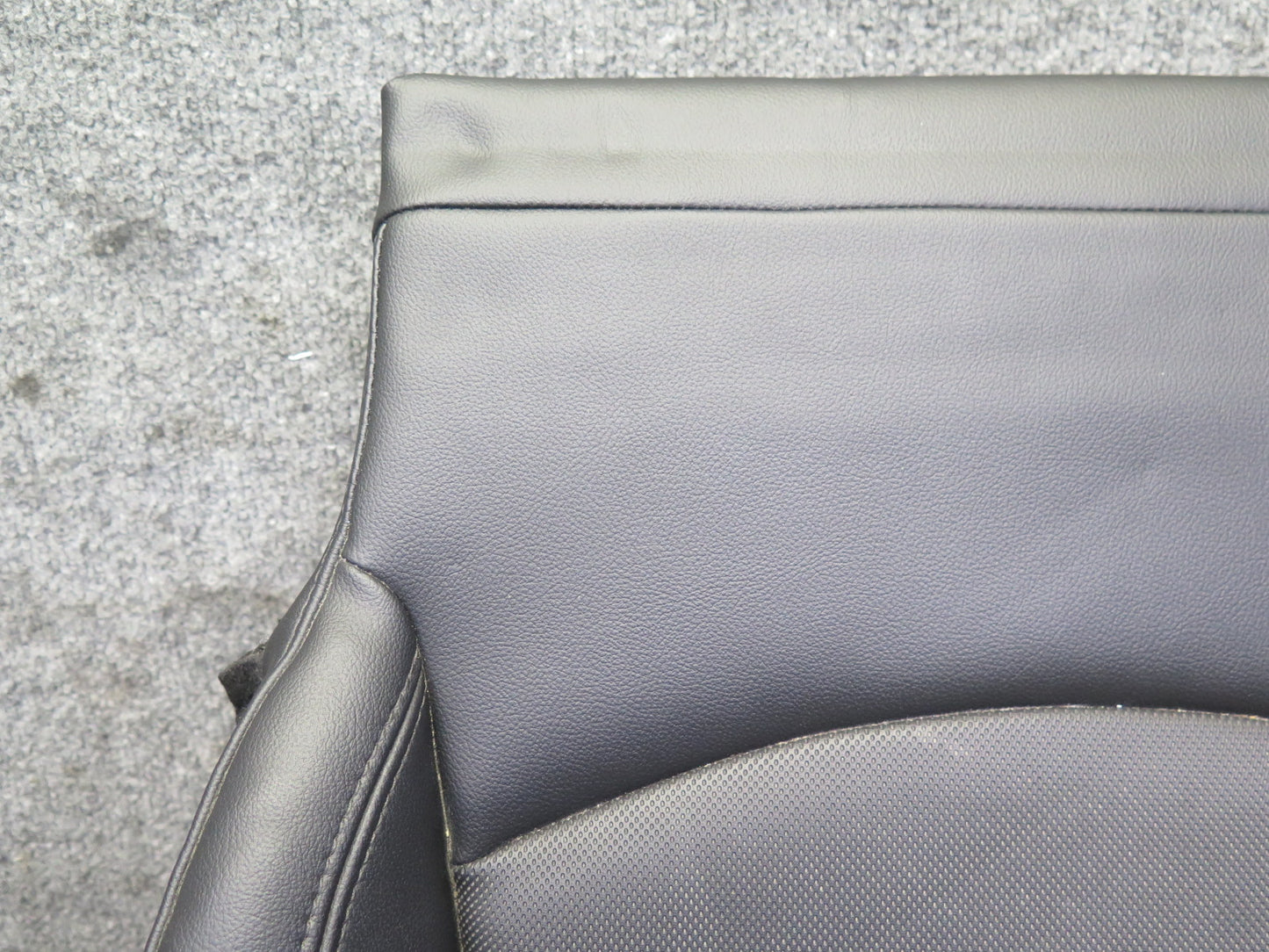 11-15 Mini Cooper R60 Countryman Front Right Seat Lower Cushion Black OEM