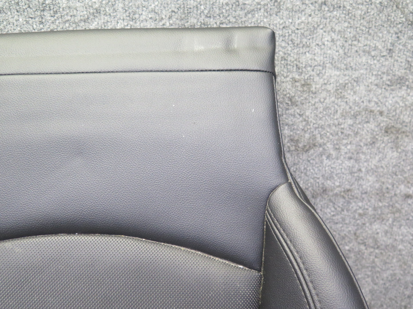 11-15 Mini Cooper R60 Countryman Front Right Seat Lower Cushion Black OEM