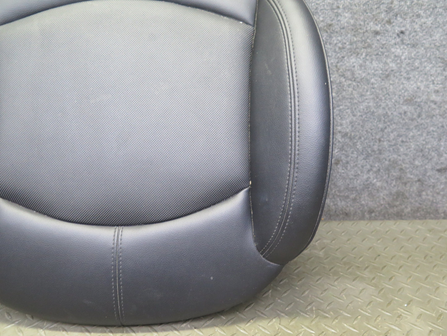 11-15 Mini Cooper R60 Countryman Front Right Seat Lower Cushion Black OEM