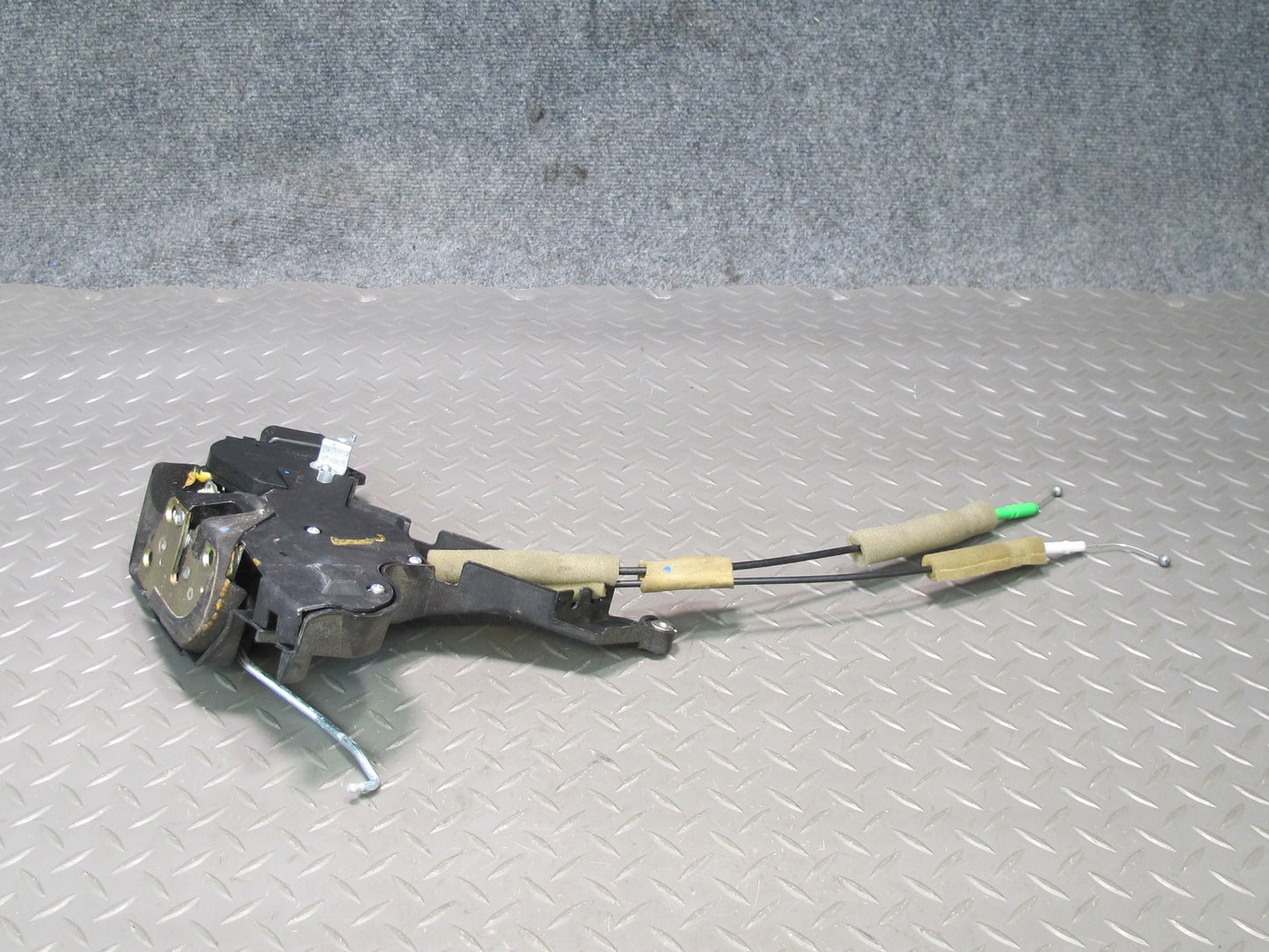02-06 Lexus UCF30L LS430 Front Right Door Lock Latch Actuator NO Soft Close OEM