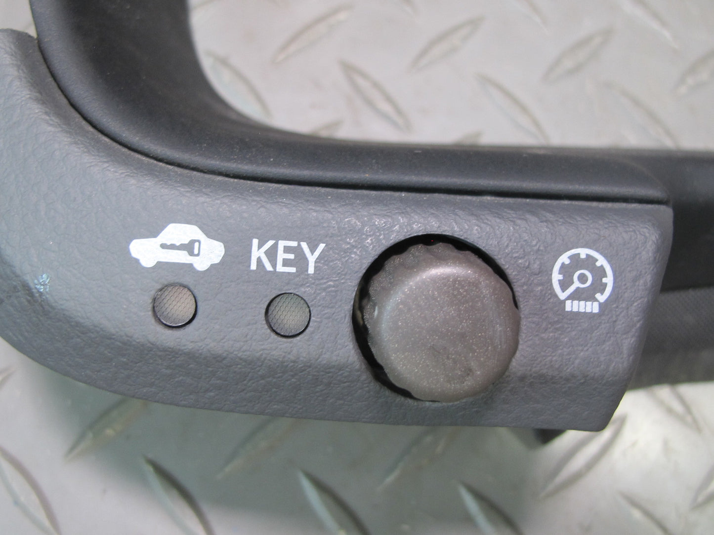 01-06 Lexus UCF30L LS430 Dash Instrument Cluster Speedometer Trim w Switches OEM