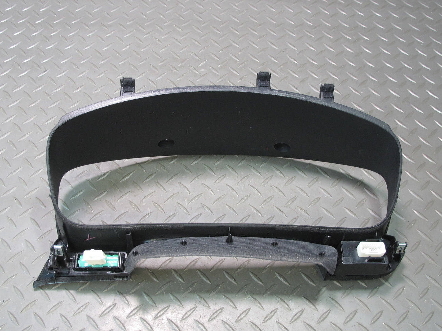 01-06 Lexus UCF30L LS430 Dash Instrument Cluster Speedometer Trim w Switches OEM