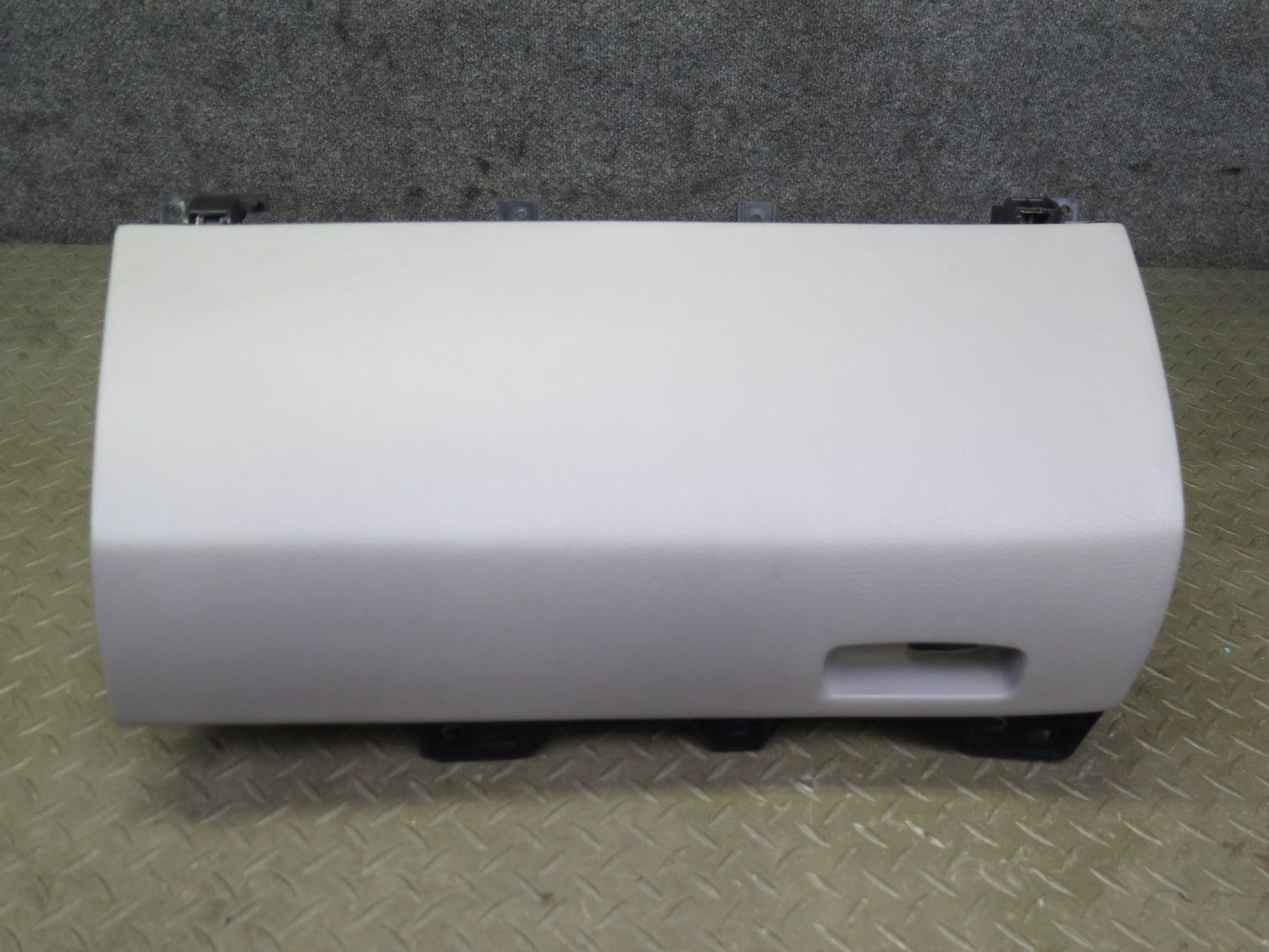 04-06 Lexus UCF30L LS430 Dash Upper Glove Box Compartment Storage Ash OEM