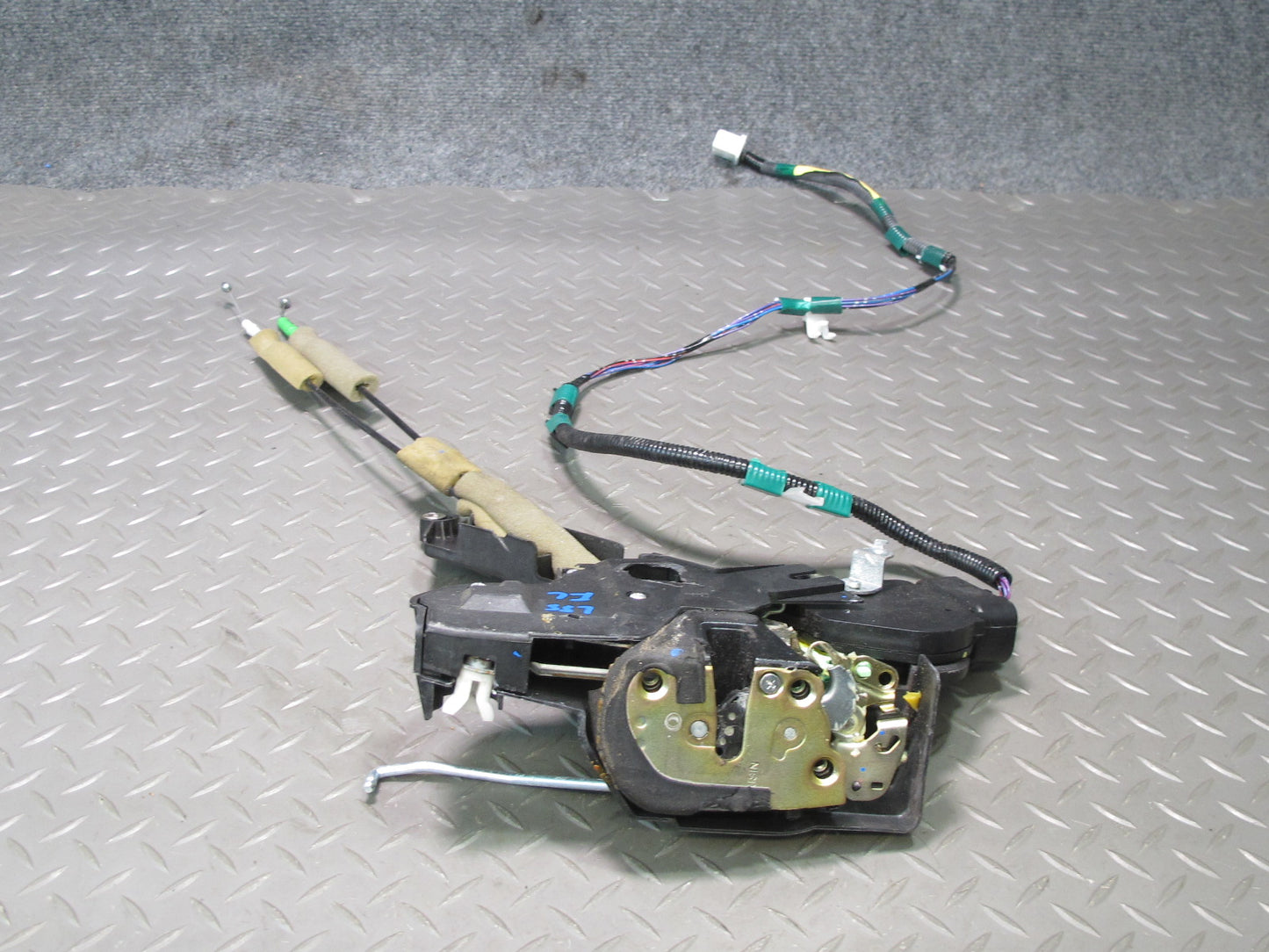 02-06 Lexus UCF30L LS430 Front Left Door Lock Latch Actuator NO Soft Close OEM