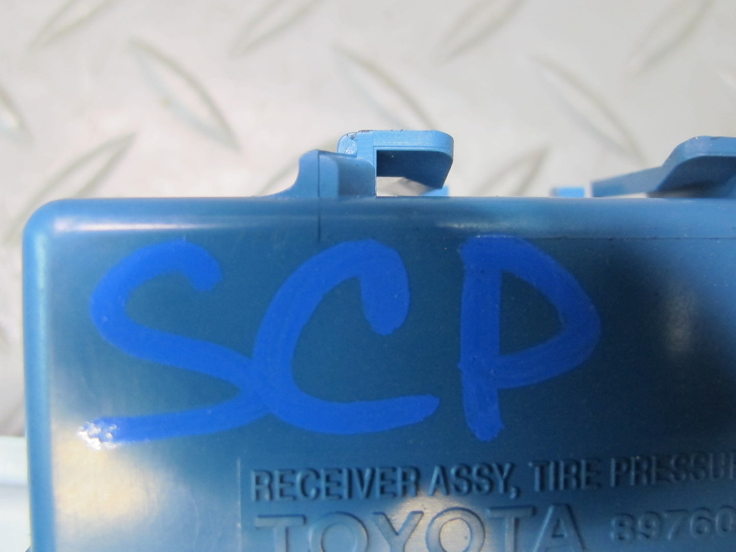 02-06 Lexus SC430 Z40 Tire Pressure Receiver Control Module 89760-24010 OEM