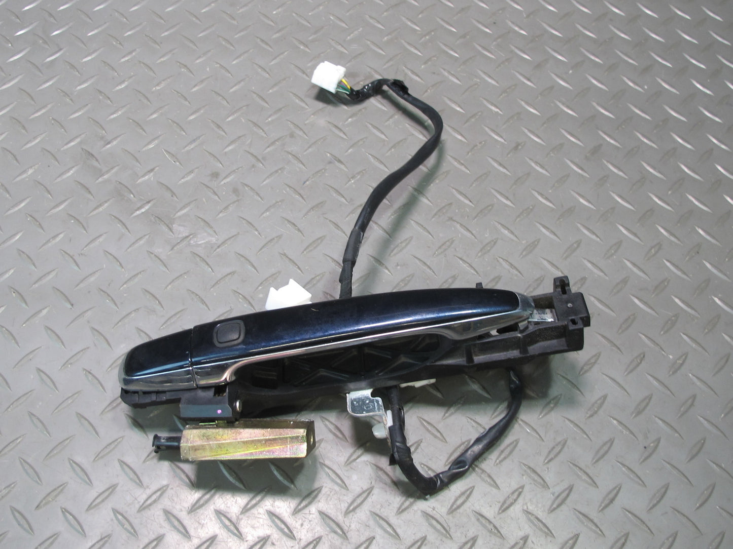 04-06 Lexus LS430 Rear Left & Right Door Exterior Handle Set w Keyless Blue OEM
