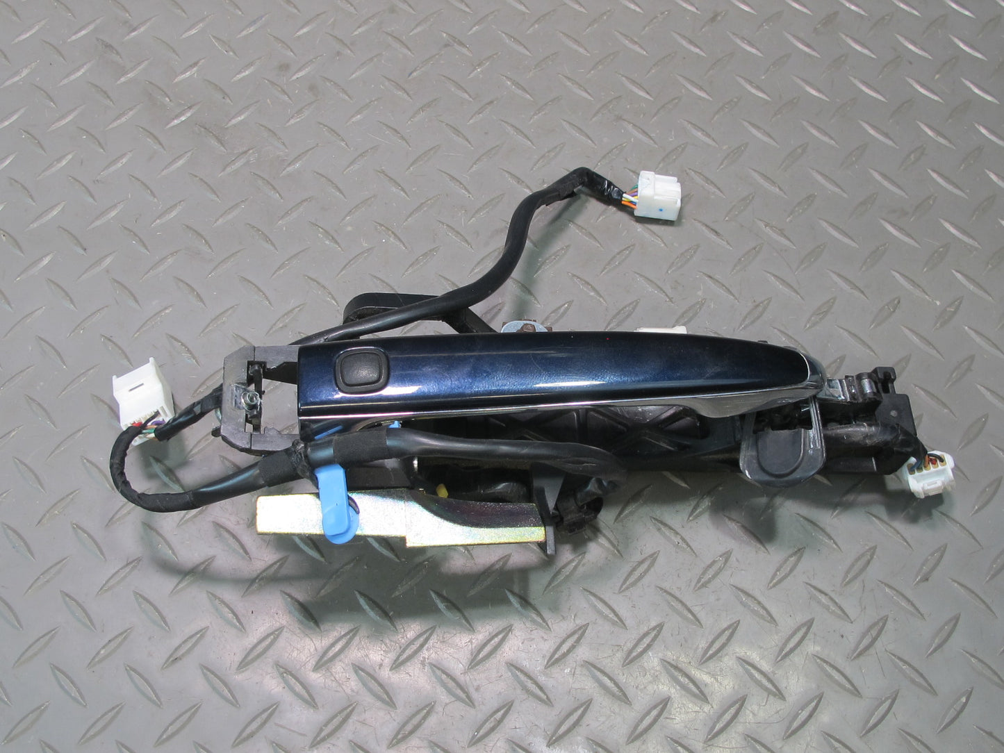 04-06 Lexus LS430 Front Left & Right Door Exterior Handle Set w Keyless Blue OEM