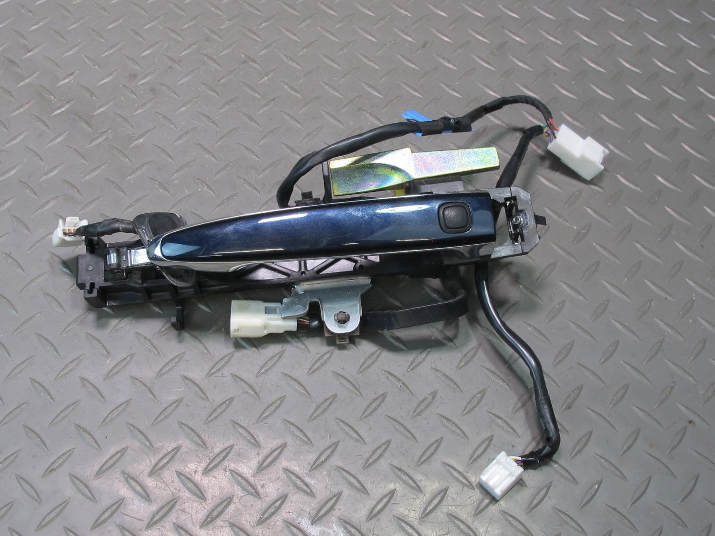 04-06 Lexus LS430 Front Left & Right Door Exterior Handle Set w Keyless Blue OEM