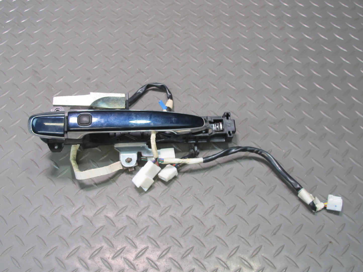 04-06 Lexus LS430 Front Left & Right Door Exterior Handle Set w Keyless Blue OEM