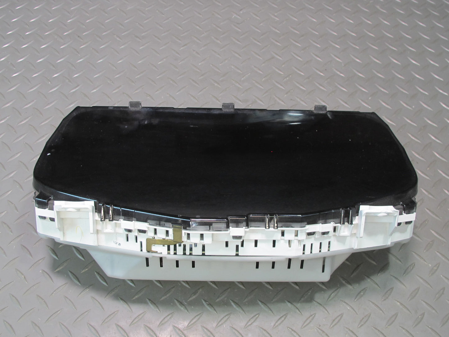 05-06 Lexus UCF30L LS430 Instrument Cluster Gauge Speedometer OEM