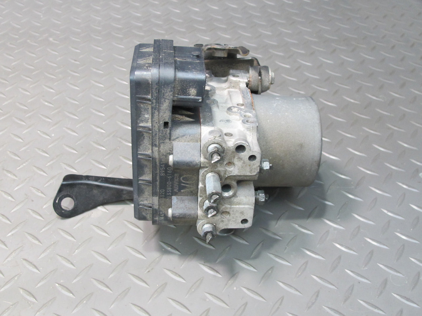2010 Lexus GSE20L IS250 RWD Convertible Anti Lock Brake ABS Pump Module Unit OEM