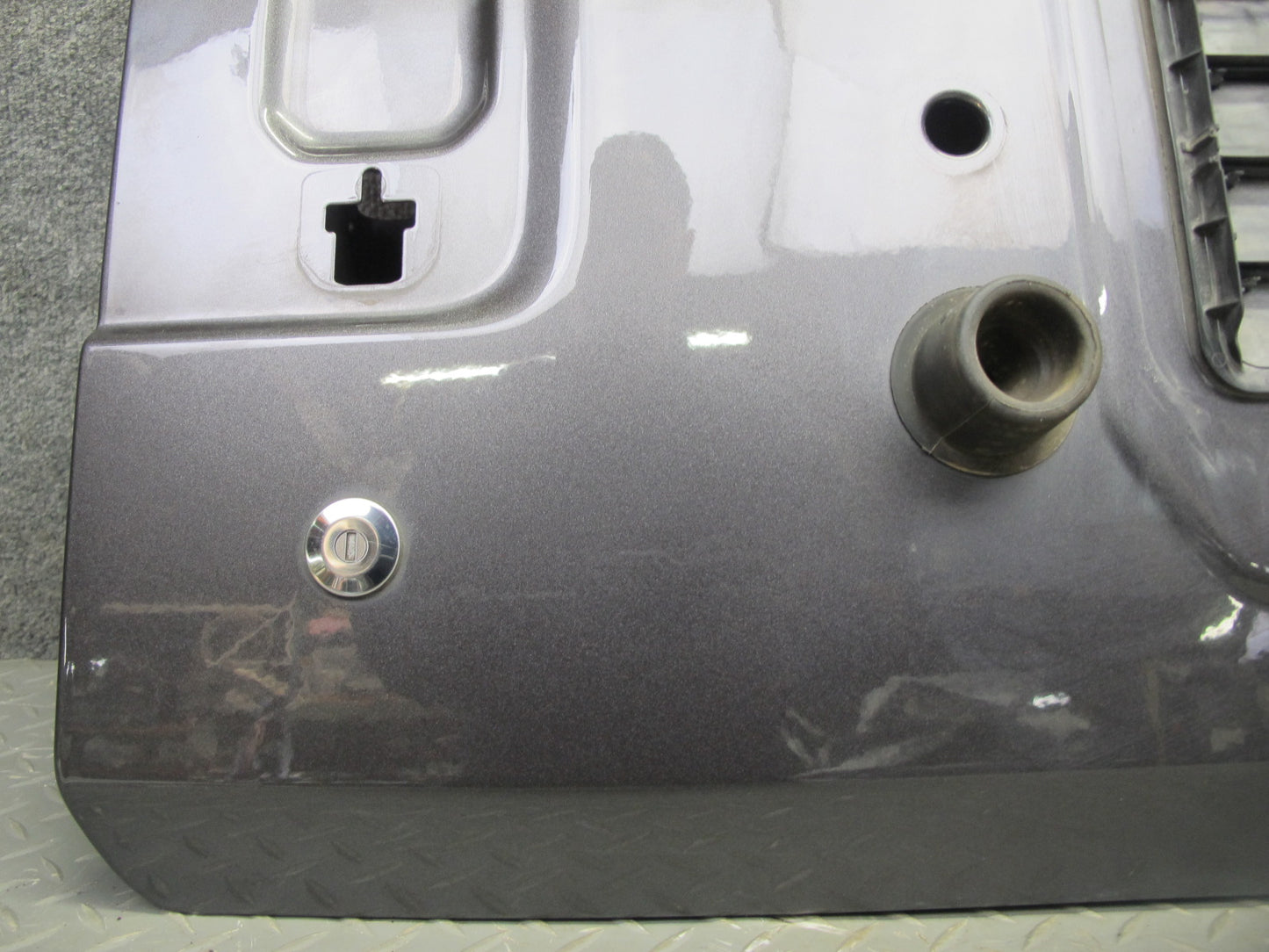 18-23 Jeep Wrangler JL Rear Trunk Lower Deck Lid Gate Panel Granite Metallic OEM