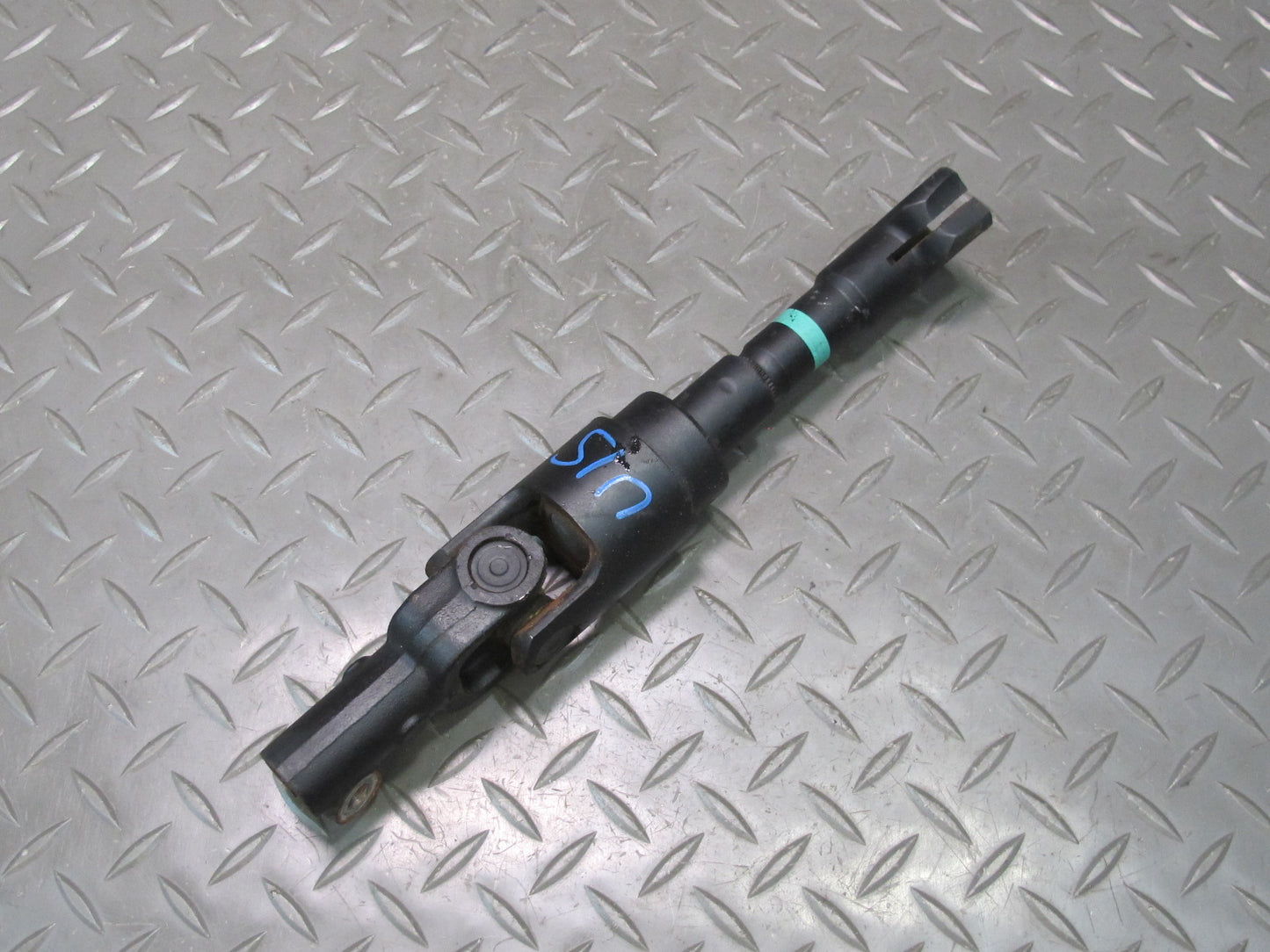 06-11 Lexus IS250 IS350 RWD Steering Column Coupling Lower U Joint Shaft OEM