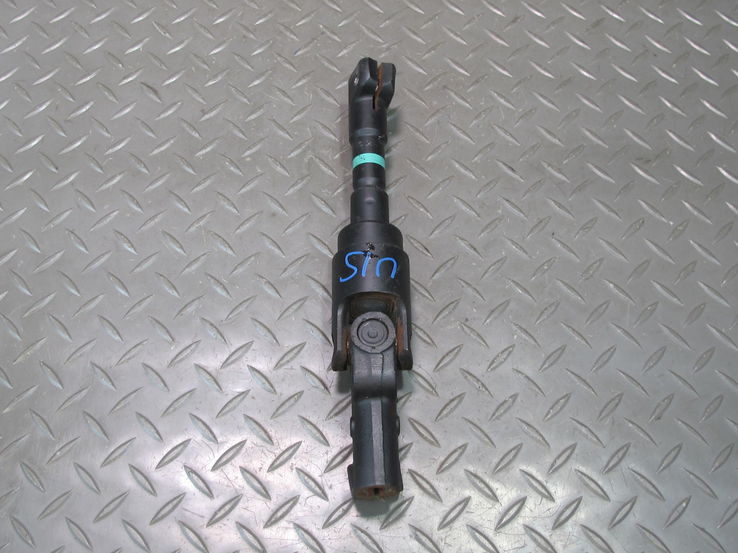 06-11 Lexus IS250 IS350 RWD Steering Column Coupling Lower U Joint Shaft OEM