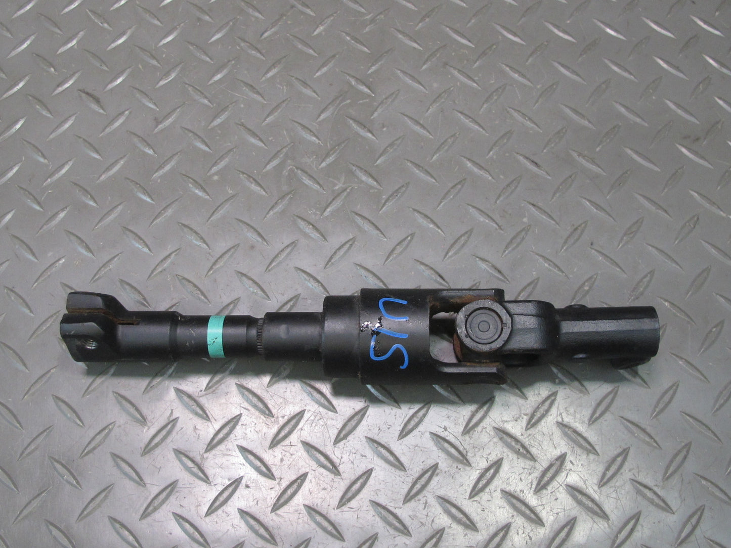 06-11 Lexus IS250 IS350 RWD Steering Column Coupling Lower U Joint Shaft OEM