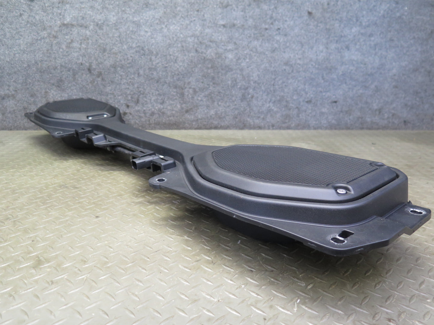 18-23 Jeep Wrangler JL Overhead Speaker Enclosure Alpine Sound Bar 6AH08TX7AD