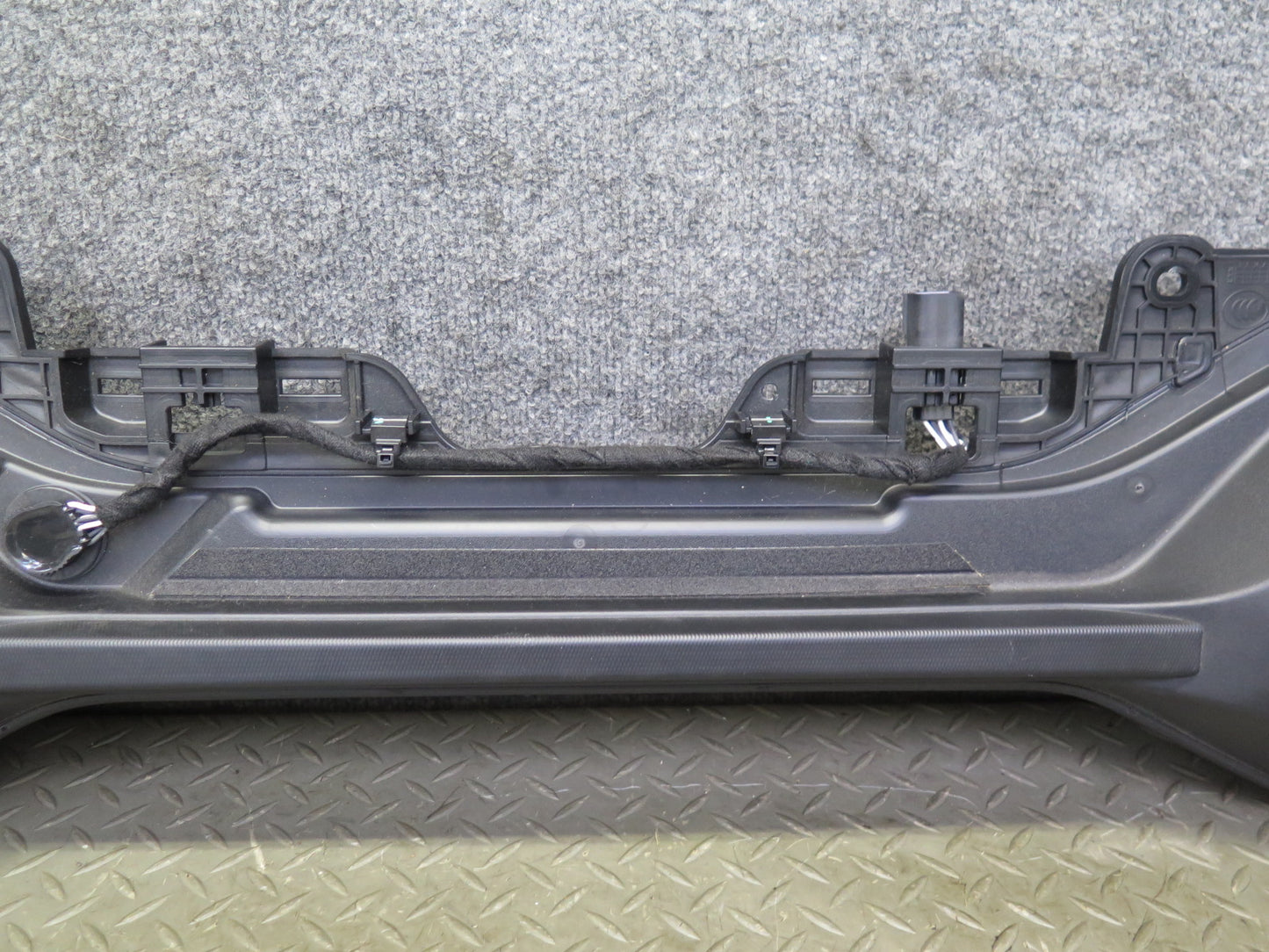 18-23 Jeep Wrangler JL Overhead Speaker Enclosure Alpine Sound Bar 6AH08TX7AD