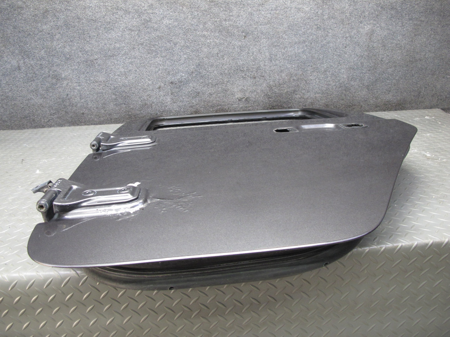 18-26 Jeep Wrangler JL 4-DOOR Rear Left Door Shell Panel Granite Metallic OEM