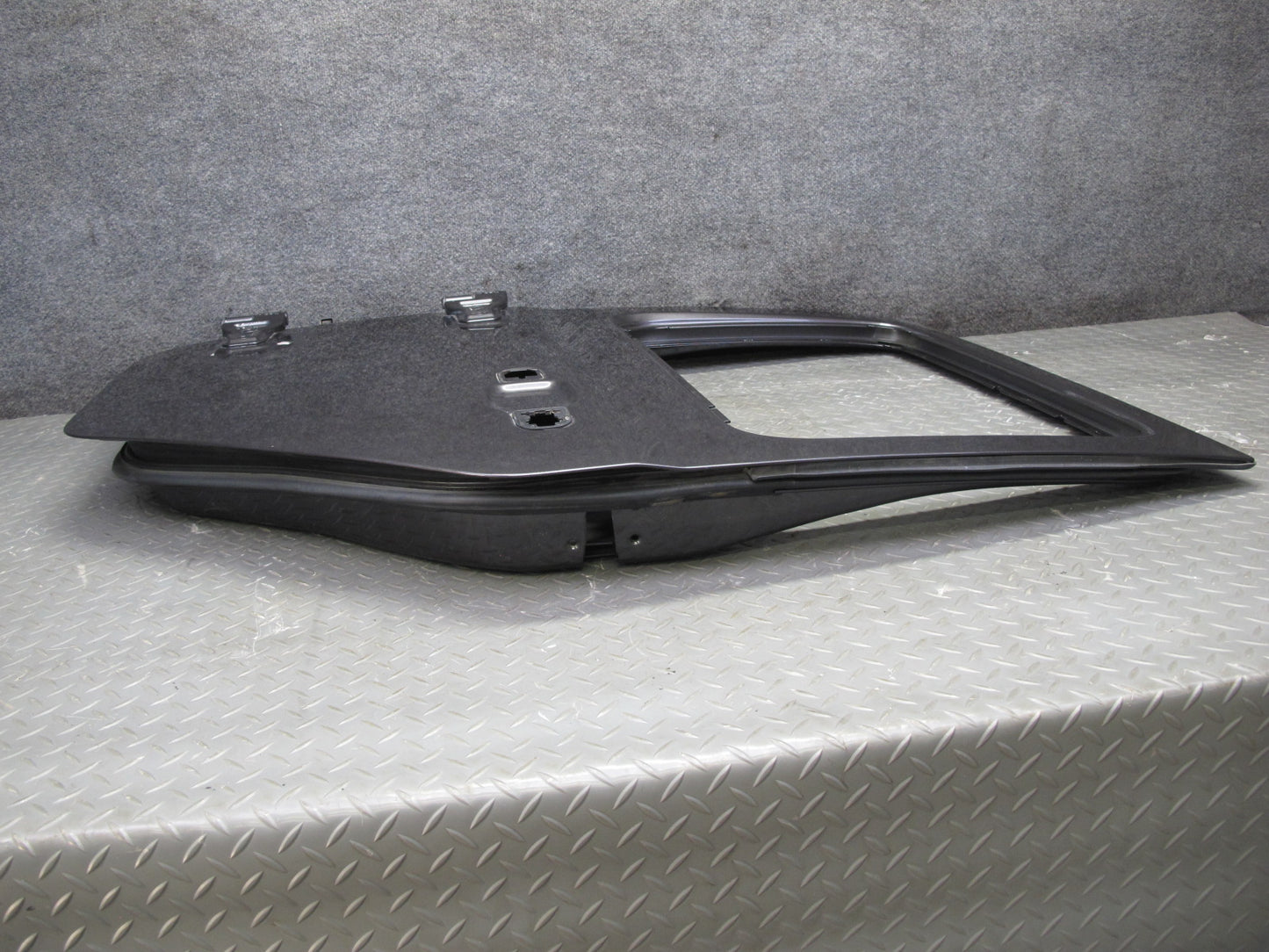 18-26 Jeep Wrangler JL 4-DOOR Rear Left Door Shell Panel Granite Metallic OEM