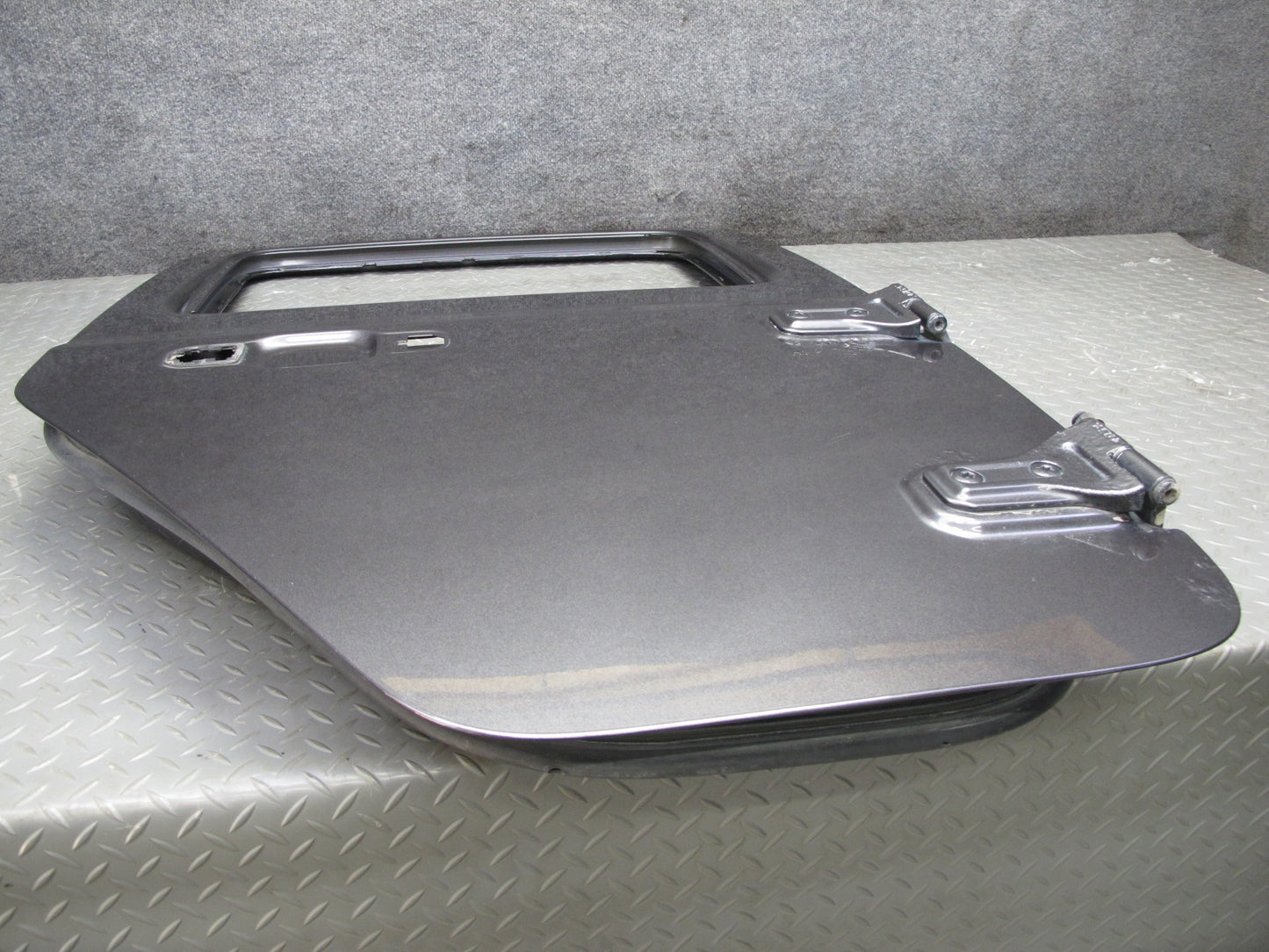 18-26 Jeep Wrangler JL 4-DOOR Rear Right Door Shell Panel Granite Metallic OEM