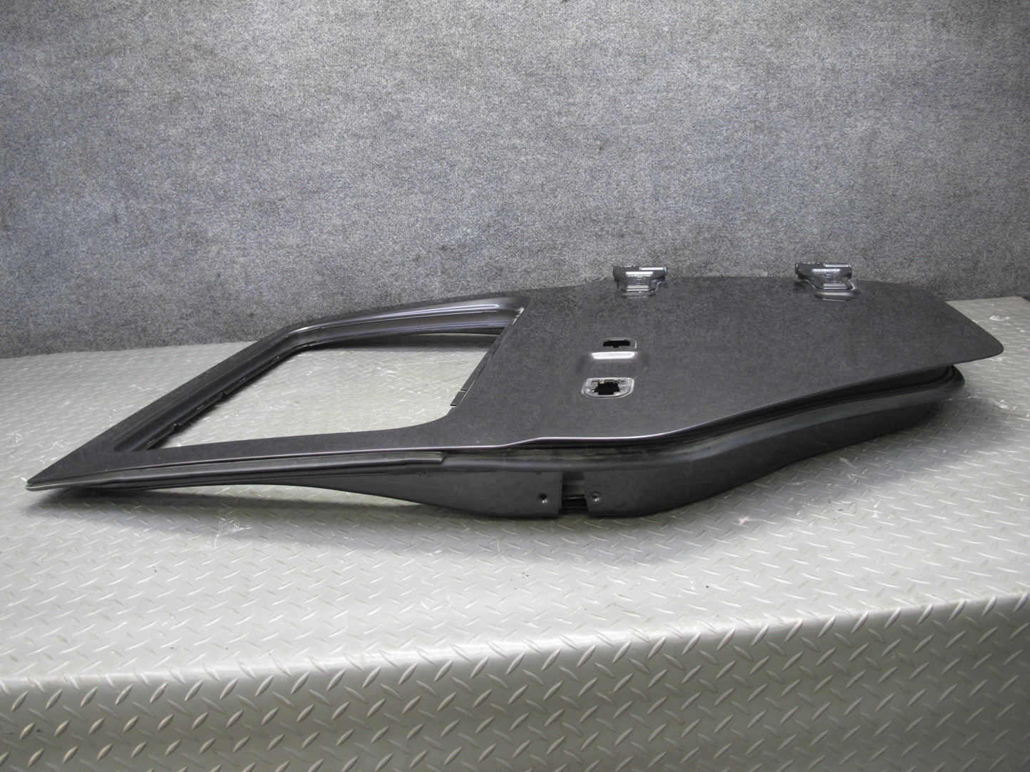 18-26 Jeep Wrangler JL 4-DOOR Rear Right Door Shell Panel Granite Metallic OEM