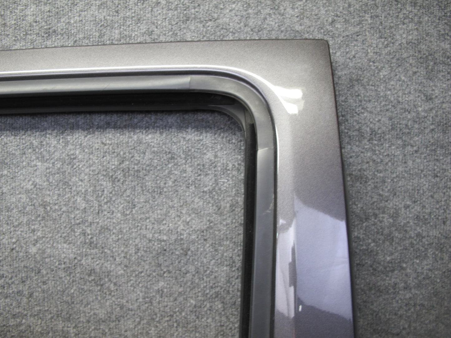 18-26 Jeep Wrangler JL 4-DOOR Front Left Door Shell Panel Granite Metallic OEM