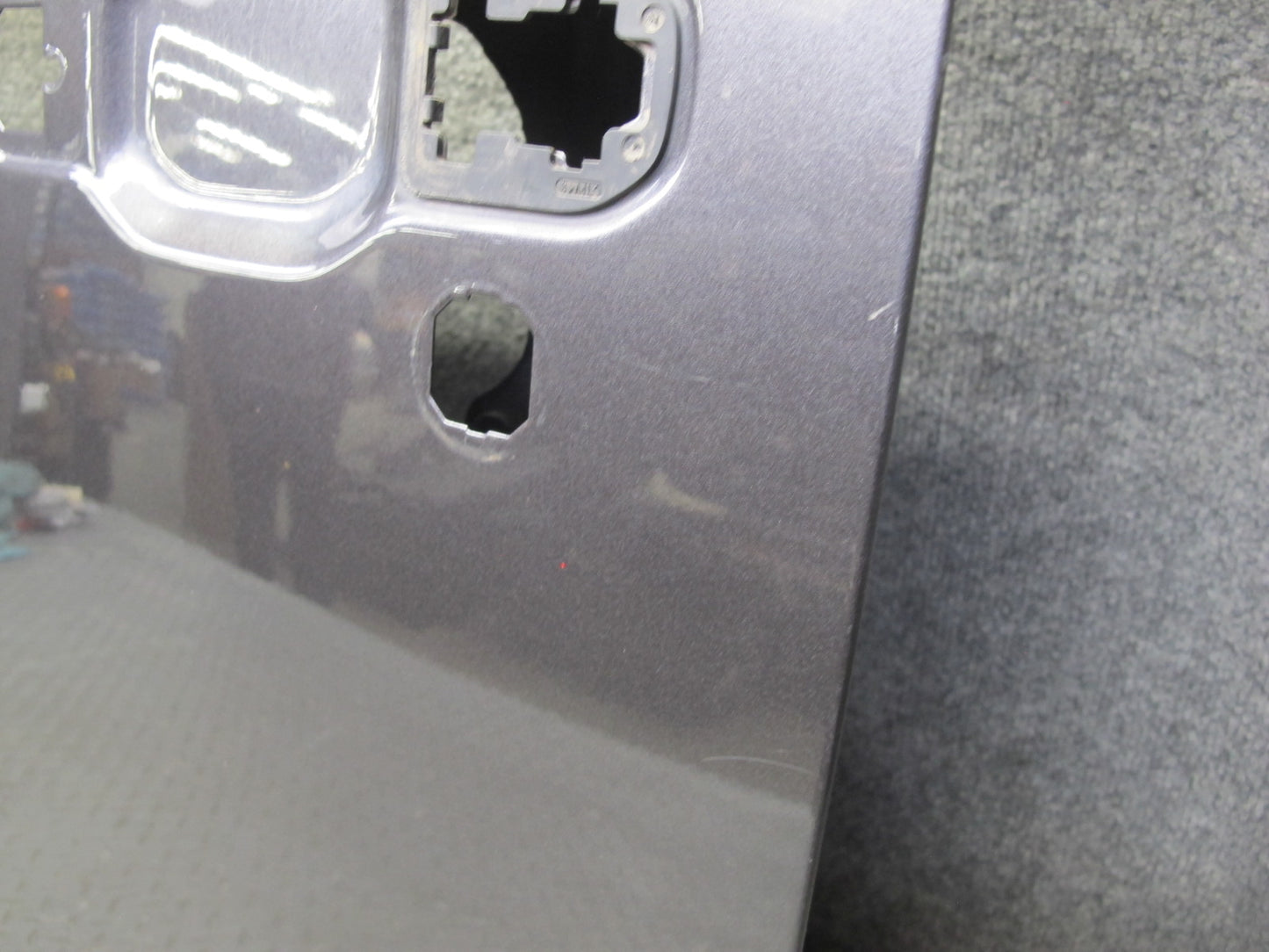 18-26 Jeep Wrangler JL 4-DOOR Front Left Door Shell Panel Granite Metallic OEM