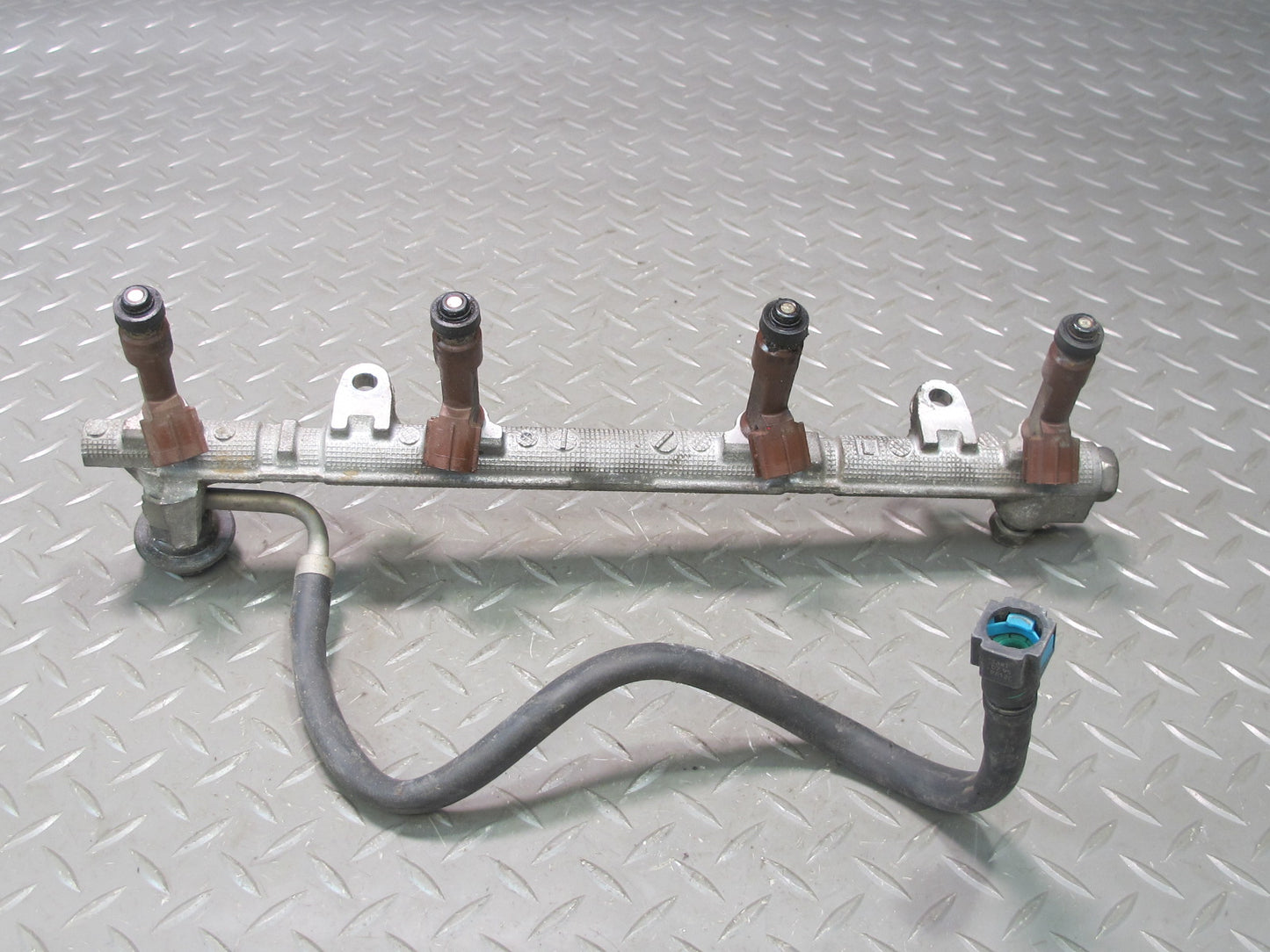 2006-2007 Lexus UZJ120L GX470 2UZFE Fuel Rail Injector Set