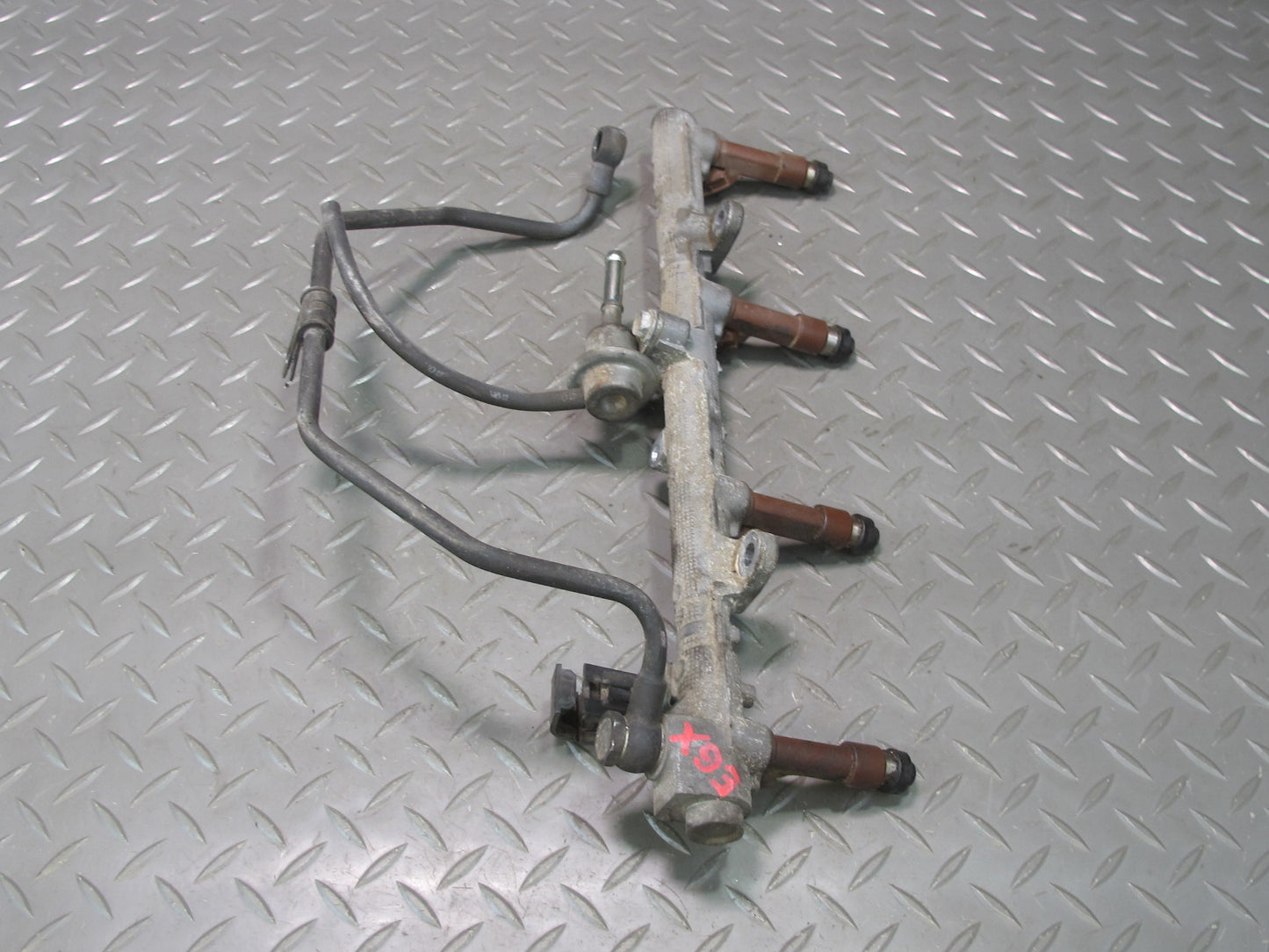 2006-2007 Lexus UZJ120L GX470 2UZFE Fuel Rail Injector Set