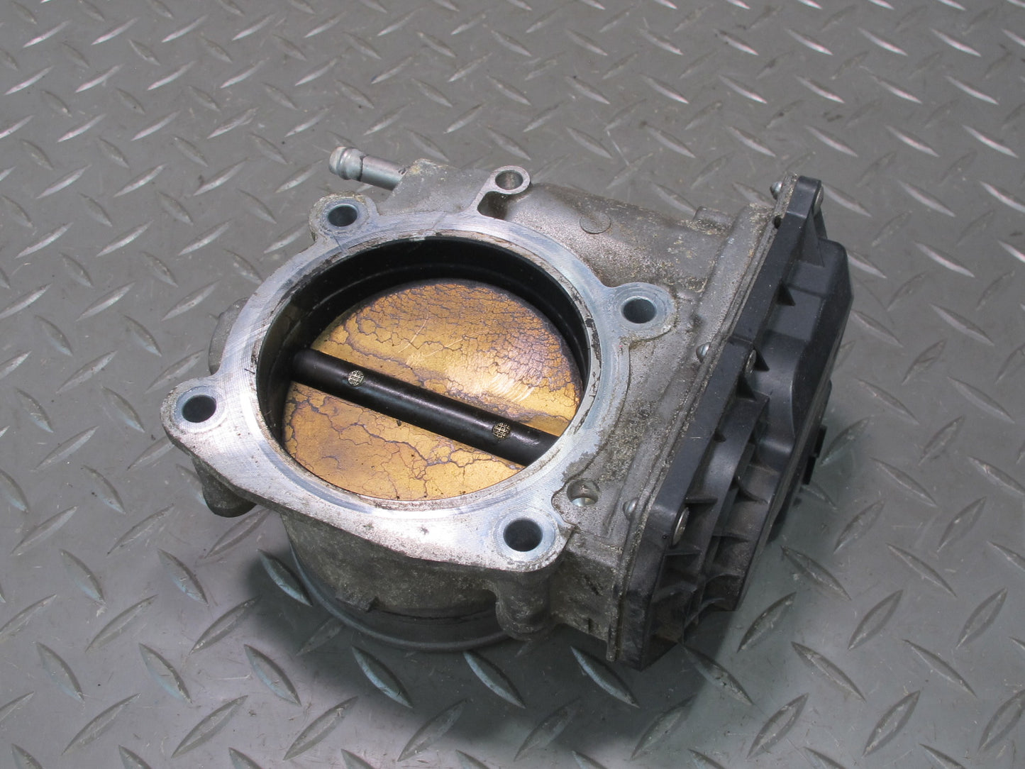 2006-2009 Lexus UZJ120L GX470 4.7L Engine Air Intake Throttle Body Assembly