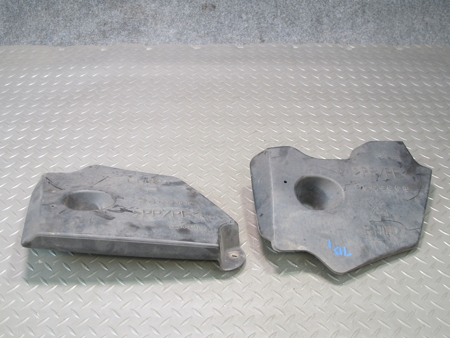 08-09 Lexus USE20L Is-f RWD Set of 2 Rear Left & Right Differential Shield OEM